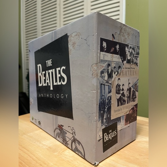 The Beatles Anthology Collector's Tape VHS Set 1996 Untold Story - Picture 2 of 6